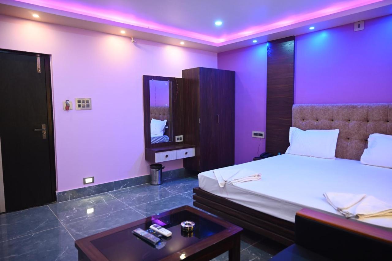 Oyo Hotel Tulusi Inn Bolpur Bagian luar foto